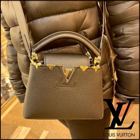 sac a dos mini louis vuitton|Capucines Mini Capucines .